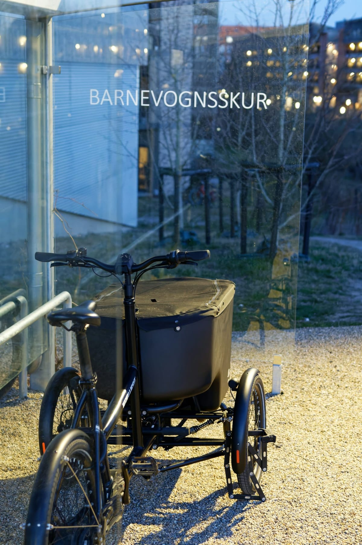 Sådan holder du unger og last tørre i regnvejr